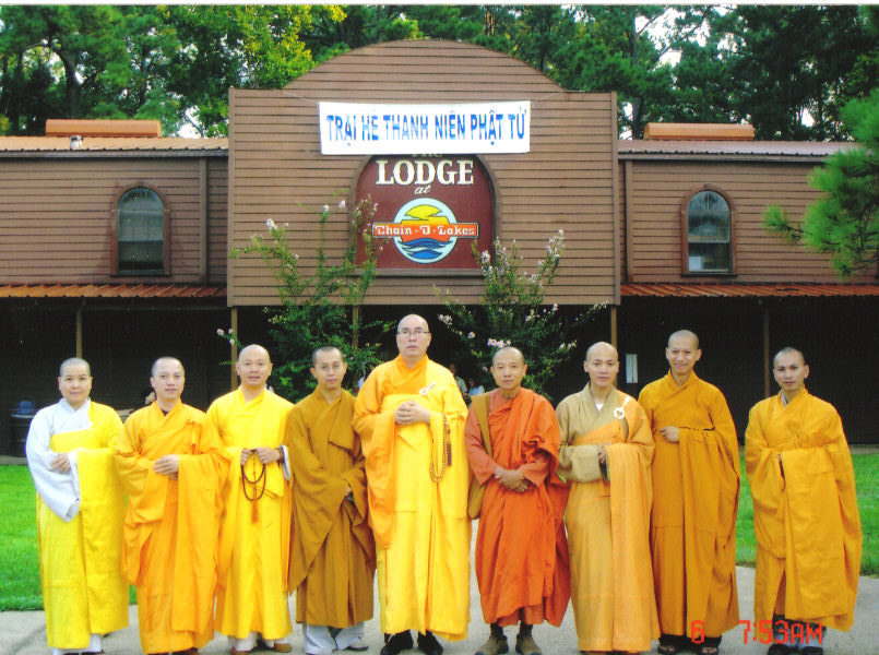 Trai He Thanh Nien Phat Tu-2005.jpg